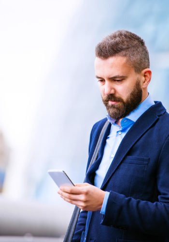hipster-manager-with-smart-phone